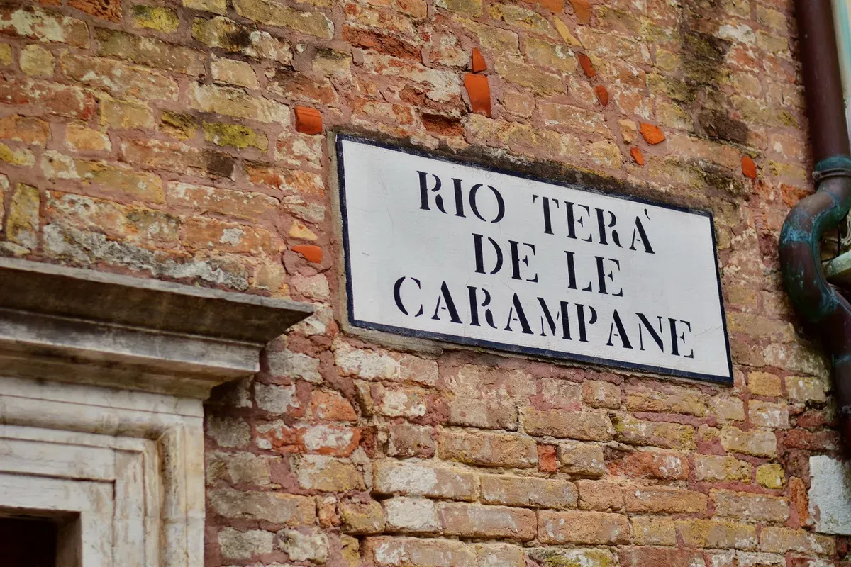 Italian Prepositions: A, In, Di, Da, Su Made Simple