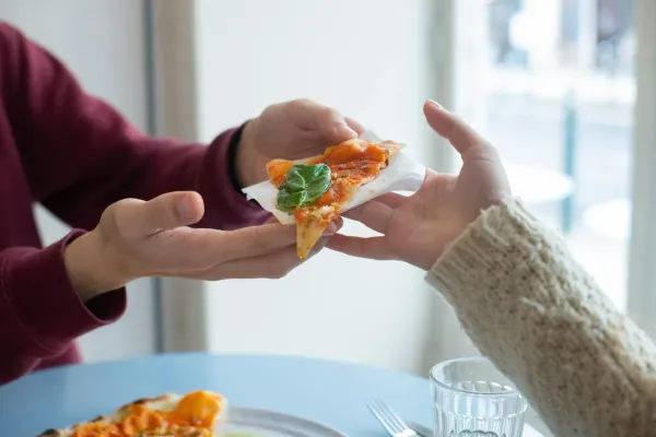 Mi Piace vs Mi Piacciono: How to Say 'I Like'